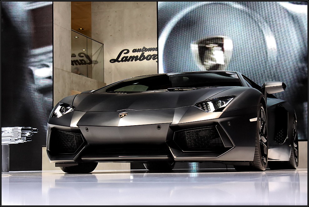 Lamborghini Aventador 